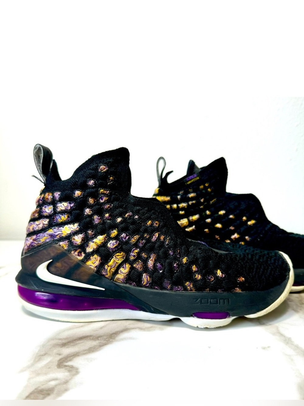 Nike Lebron 17 Lakers GS Amarillo Eggplant Purple Yellow Basketball Shoes, 4.5Y
